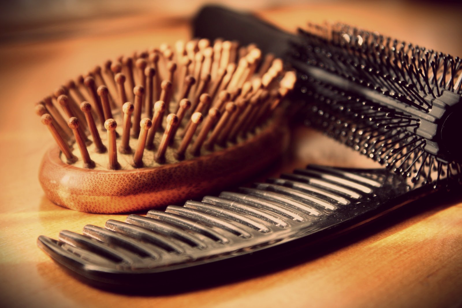 hair brushes and combs
